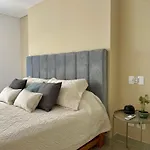 Escapada 2BR en Ocean Drive Crypto Friendly